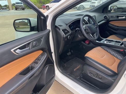 Used 2024 Ford Edge Titanium w/ Titanium Elite Package AWD/4WD image 4