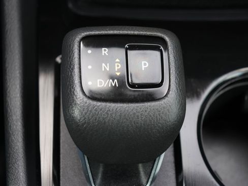 Used 2024 Nissan Rogue S AWD/4WD image 37