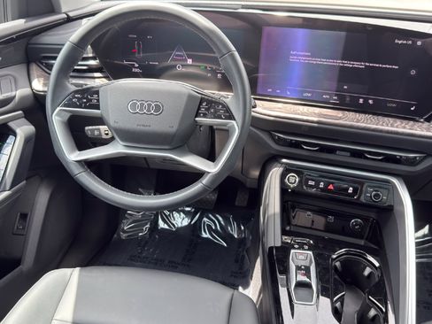 Certified 2025 Audi Q5 Premium w/ Premium Plus AWD/4WD image 25
