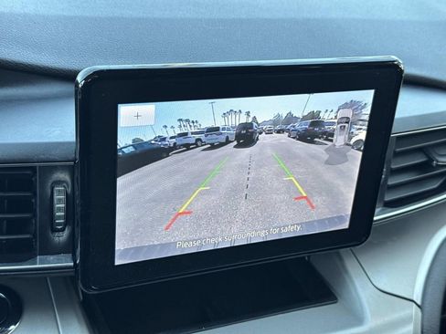 Used 2022 Ford Explorer XLT w/ Equipment Group 202A image 16