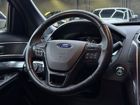 Used 2018 Ford Explorer Sport w/ Equipment Group 401A image 22
