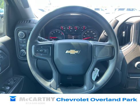 Used 2019 Chevrolet Silverado 1500 Custom w/ Custom Value Package AWD/4WD image 11