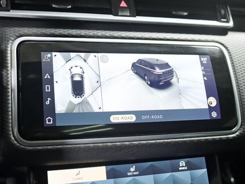 Used 2021 Land Rover Range Rover Velar R-Dynamic S image 18
