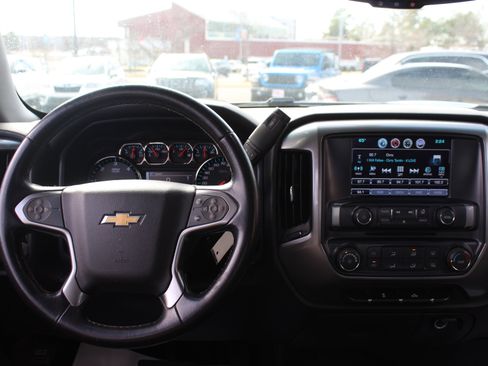 Used 2019 Chevrolet Silverado 1500 LT image 22