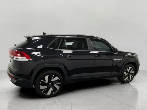 Used 2024 Volkswagen Atlas Cross Sport SE AWD/4WD image 3