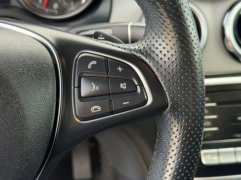 Used 2019 Mercedes-Benz GLA 250 image 25