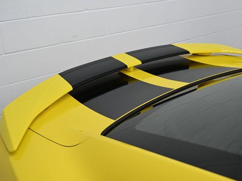 Used 2018 Chevrolet Camaro SS RWD image 17