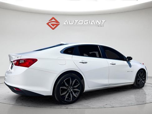 Used 2018 Chevrolet Malibu LT w/ True North Edition FWD image 8
