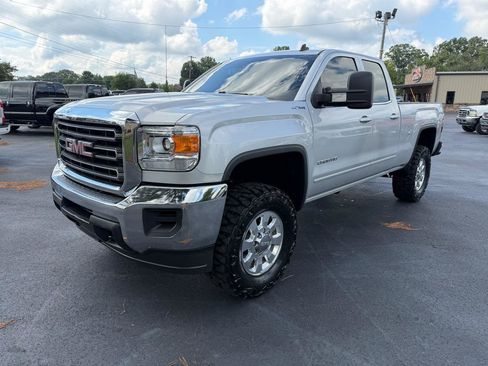 Used 2015 GMC Sierra 2500 SLE AWD/4WD image 8