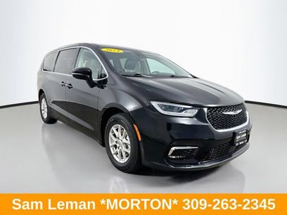 Used 2024 Chrysler Pacifica Touring-L