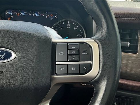 Used 2023 Ford Expedition Limited AWD/4WD image 12
