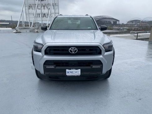 New 2026 Toyota 4Runner SR5 image 4