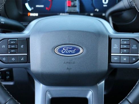 New 2026 Ford F250 Lariat w/ Black Appearance Package image 26