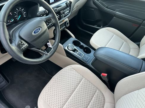 Used 2022 Ford Escape SE w/ Convenience Package AWD/4WD image 11
