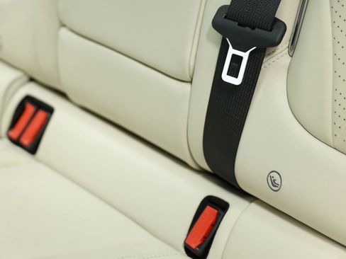 Used 2021 Aston Martin DBX AWD/4WD image 48