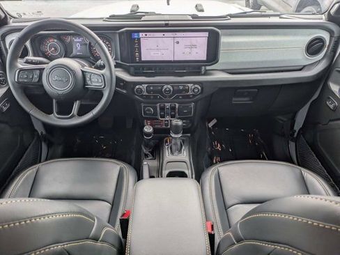Used 2024 Jeep Wrangler Unlimited Sport AWD/4WD image 15