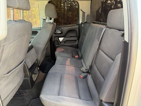 Used 2018 Chevrolet Silverado 1500 LT w/ Trailering Package image 14