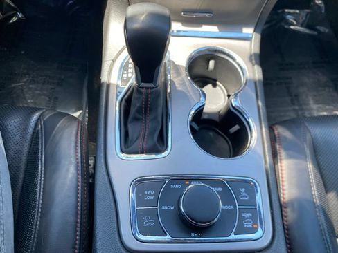 Used 2021 Jeep Grand Cherokee Trailhawk w/ Trailhawk Luxury Group AWD/4WD image 15