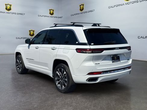 Used 2023 Jeep Grand Cherokee Overland w/ Adv Protech Group III AWD/4WD image 3