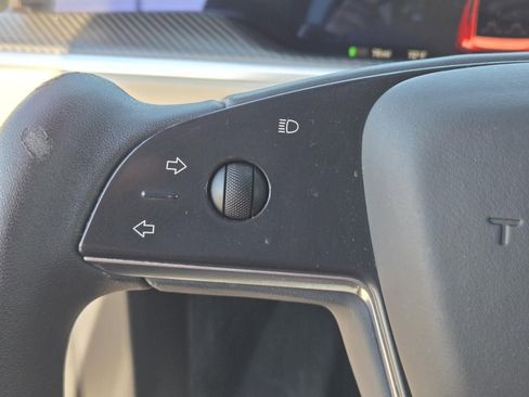 Used 2022 Tesla Model X Plaid image 14