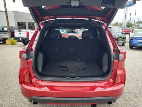 Used 2024 Ford Escape ST-Line w/ Tech Pack #1 AWD/4WD image 16
