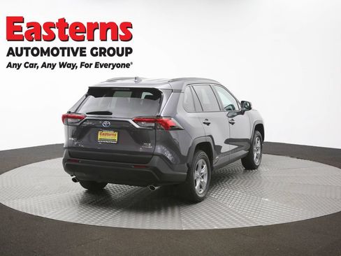 Used 2022 Toyota RAV4 XLE w/ Convenience Package AWD/4WD image 42