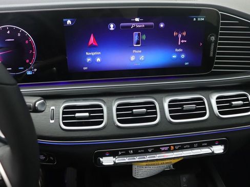 New 2026 Mercedes-Benz GLS 450 4MATIC image 6