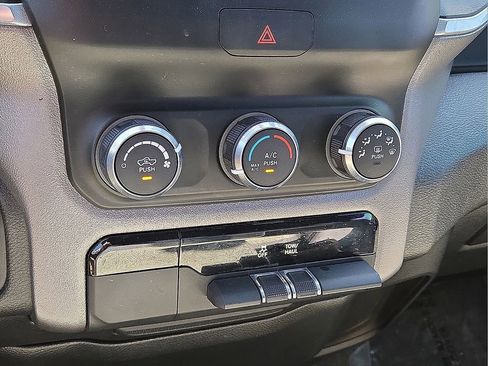 Used 2023 RAM 1500 Lone Star RWD image 28
