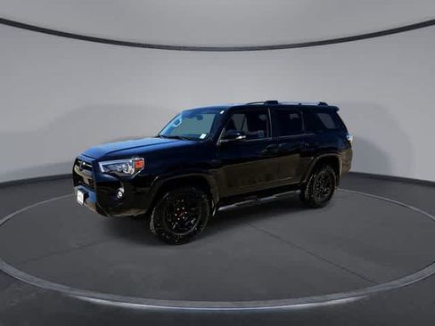 Used 2023 Toyota 4Runner SR5 Premium w/ Moonroof Package RWD image 4