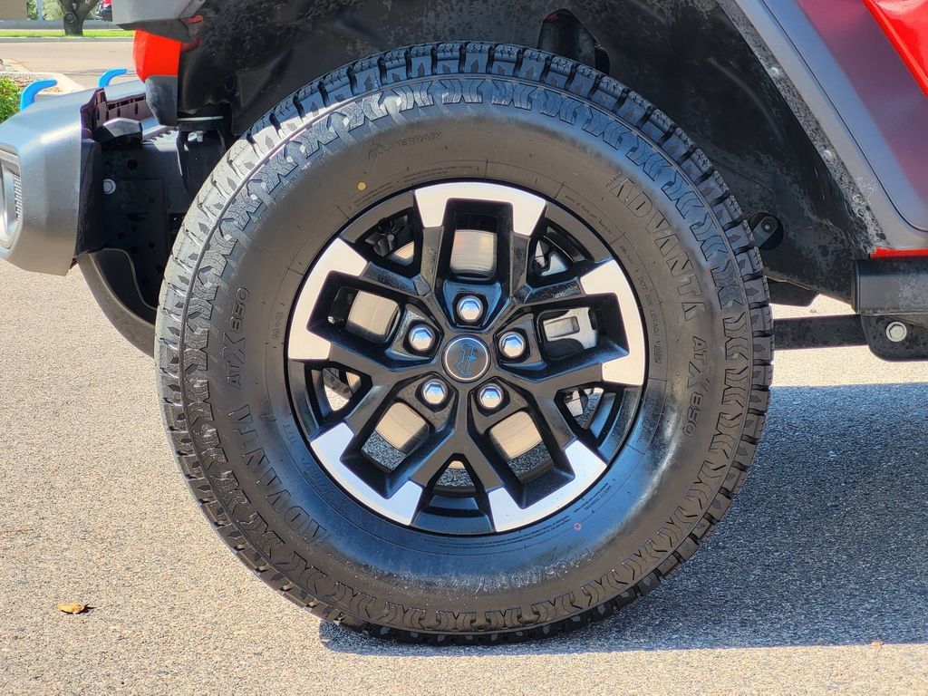 Used 2024 Jeep Wrangler Unlimited Rubicon 4xe AWD/4WD image 11
