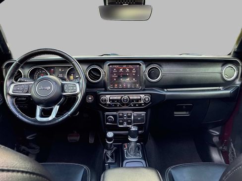 Used 2021 Jeep Wrangler Unlimited Sahara w/ Cold Weather Group AWD/4WD image 21