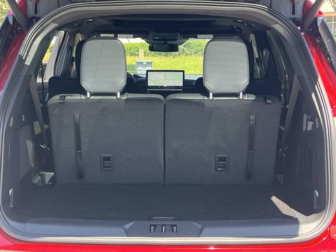 New 2026 Ford Explorer ST-Line w/ ST-Line Street Pack AWD/4WD image 20