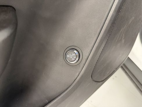 Used 2023 Chevrolet Blazer LT w/ Convenience Package image 29