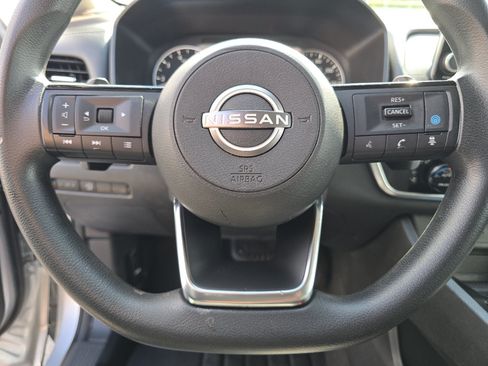 Used 2023 Nissan Rogue SV AWD/4WD image 33