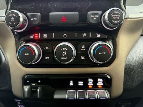Used 2022 RAM 1500 Laramie AWD/4WD image 20