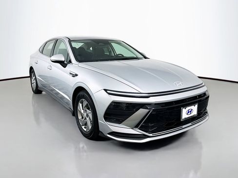 New 2026 Hyundai Sonata SE image 3