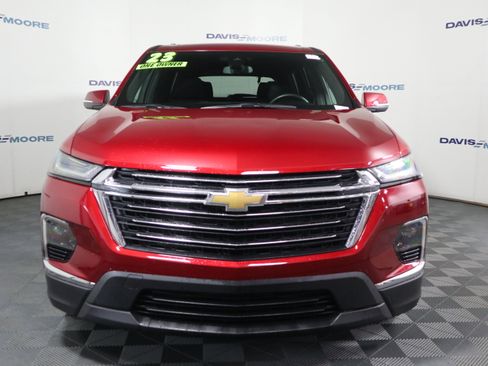 Used 2023 Chevrolet Traverse LT FWD image 12