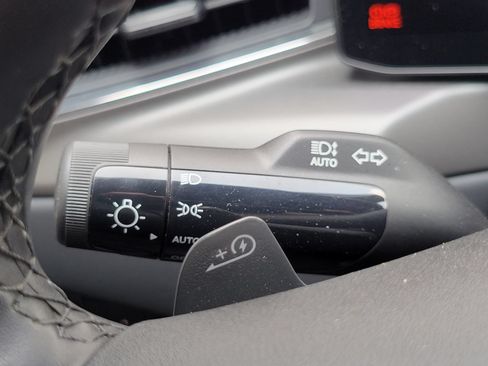 Used 2024 Kia EV9 Land AWD/4WD image 18