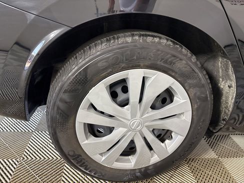 Used 2025 Nissan Versa S image 28