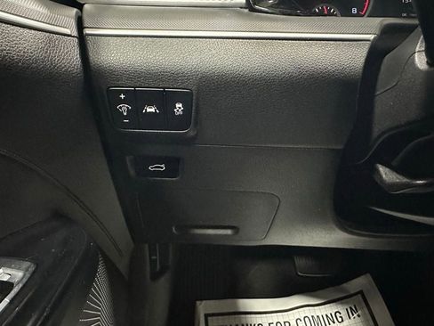 Used 2022 Kia K5 GT-Line FWD image 17
