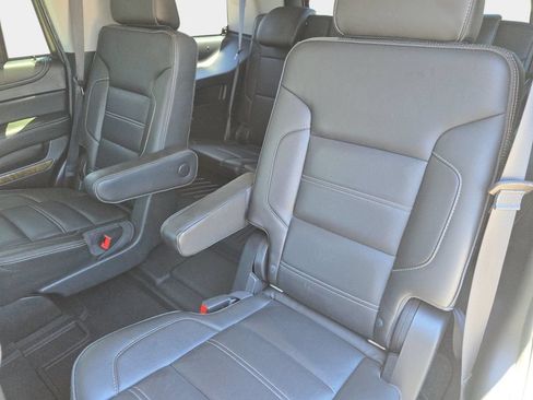 Used 2018 GMC Yukon Denali w/ Denali Ultimate Package AWD/4WD image 18