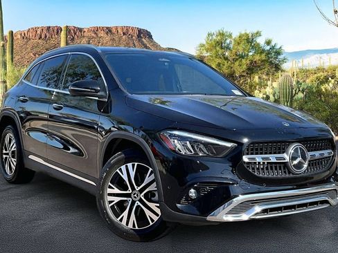 Used 2025 Mercedes-Benz GLA 250 image 12