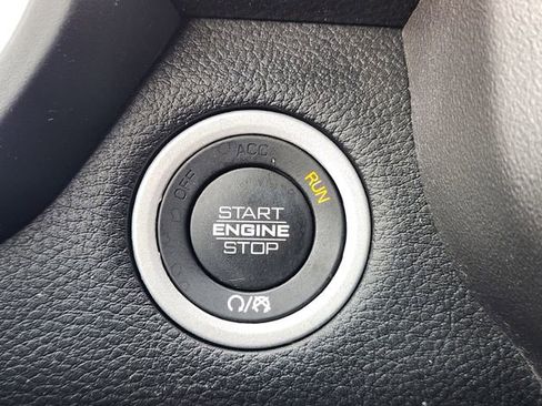 Certified 2022 RAM 1500 Big Horn image 21