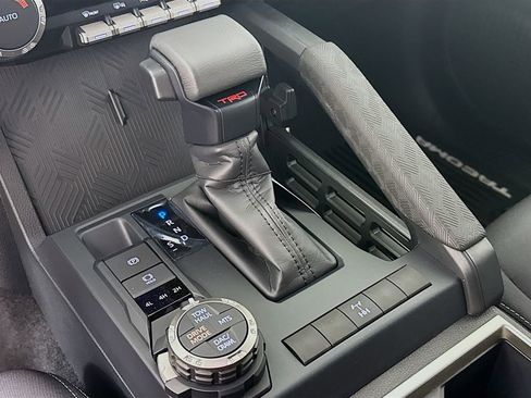 New 2026 Toyota Tacoma TRD Off-Road AWD/4WD image 19