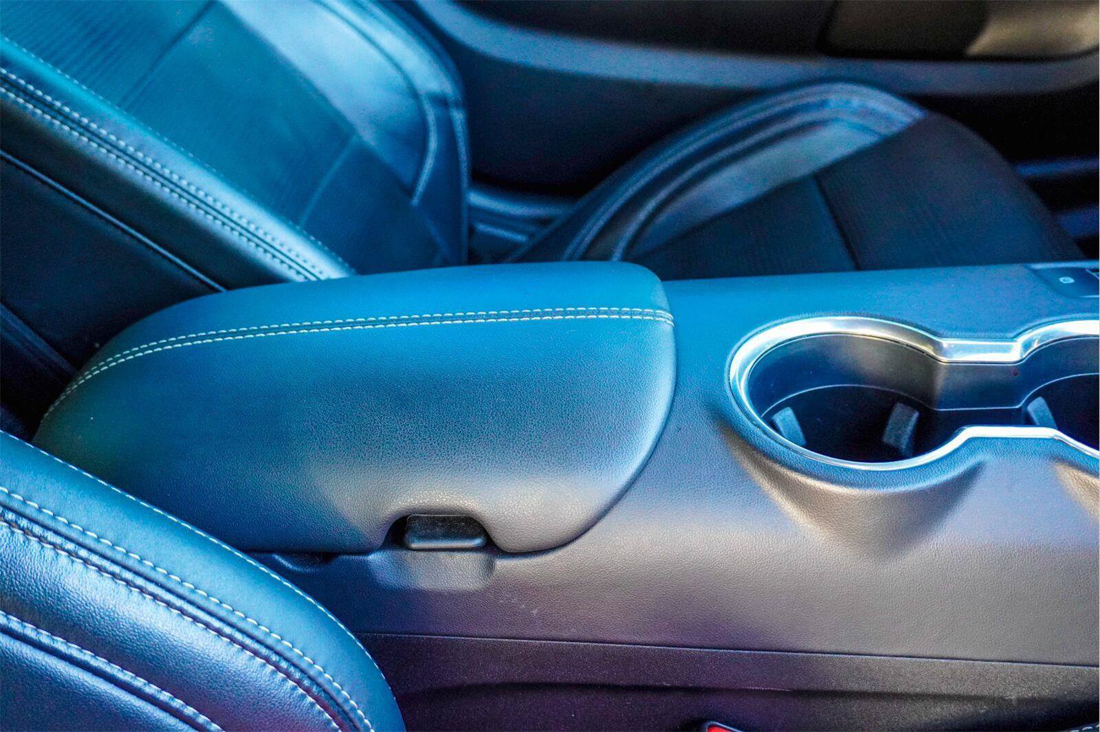 Used 2024 Ford Mustang GT Premium RWD image 13