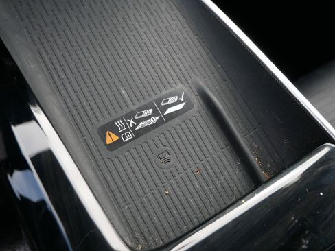 Used 2025 Buick Enclave Sport Touring image 20