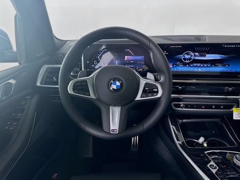 New 2027 BMW X7 xDrive40i w/ Executive Package AWD/4WD image 15