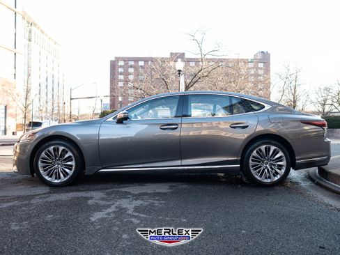 Used 2018 Lexus LS 500 AWD w/ Luxury Package image 4