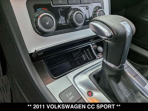 Used 2011 Volkswagen CC Sport FWD image 22