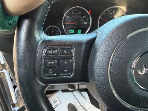 Used 2013 Jeep Wrangler Unlimited Sport image 19